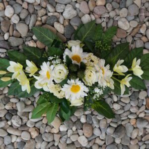 Bloemstuk wit 50cm