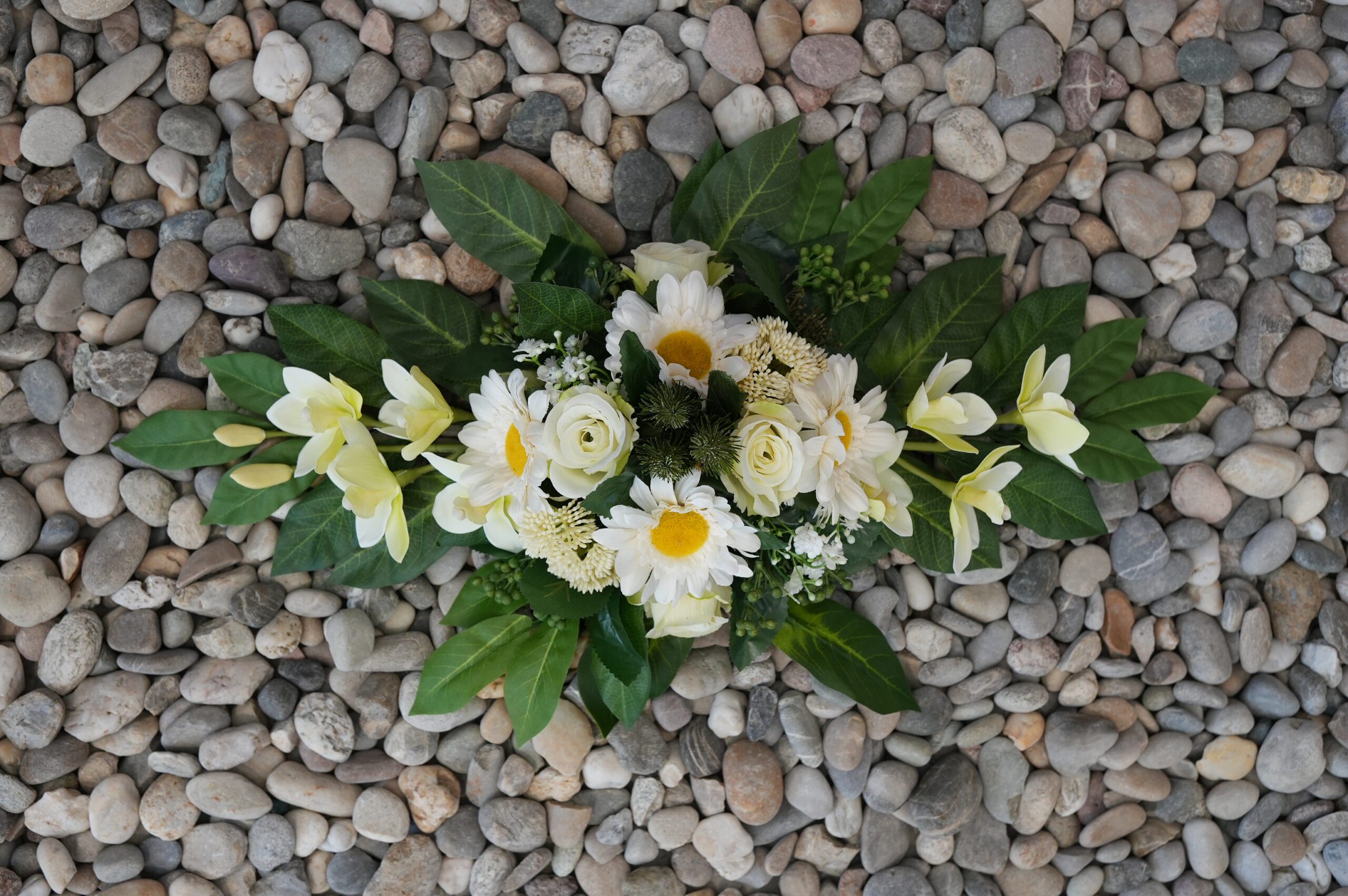 Bloemstuk wit 50cm
