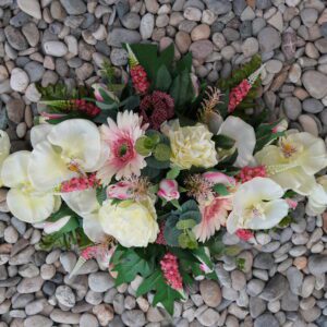 Bloemstuk wit/roze 60cm